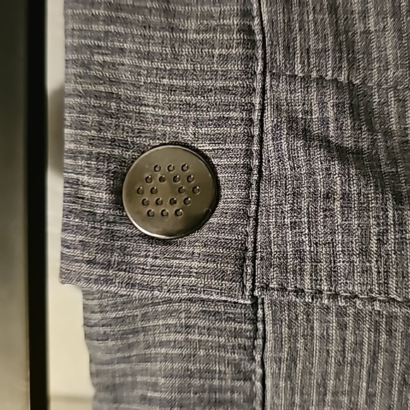 MENS SHORTS - Picture 4 of 5